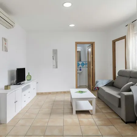 Perez Zara 4 *