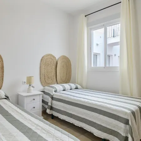 Perez Zara 4 * كونيل ذي لا فرونتيرا